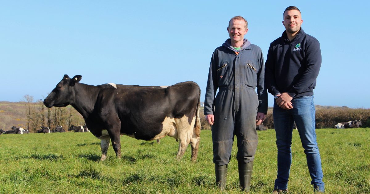 Cornish_dairy_farmer_Kevin_Tripconey_and_AHVs_Ben_Corser